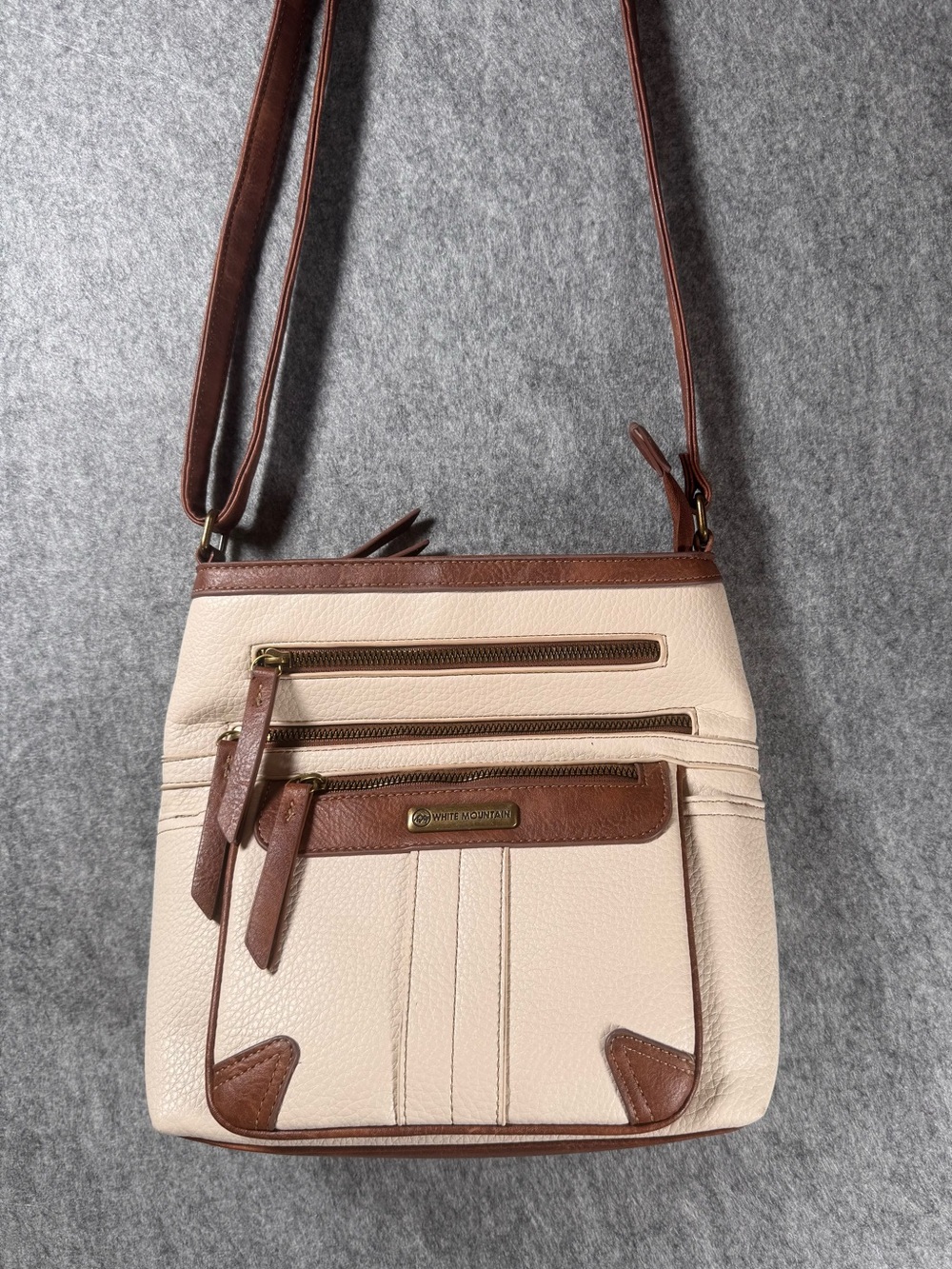 White Mountain Cream & Brown Crossbody Bag Multi Zip Faux Leather Purse